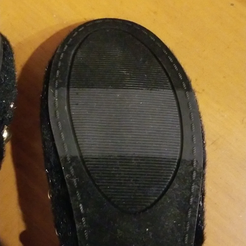 Black Foot Petals flats w studs - Picture 5 of 8
